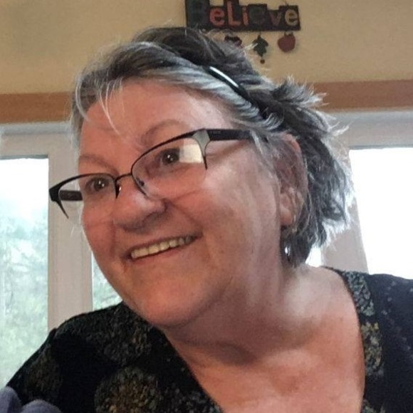 Meet your Posher, Peg - Picture 1 of 1